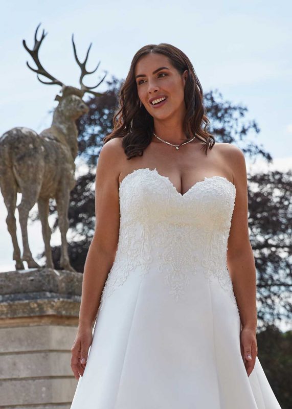 Ava Louise Plus Size Wedding Dress 2