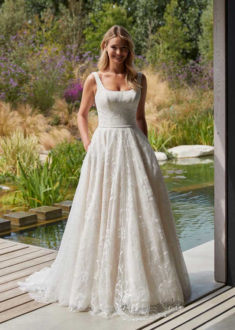 Romantica Lyanna Wedding Dress